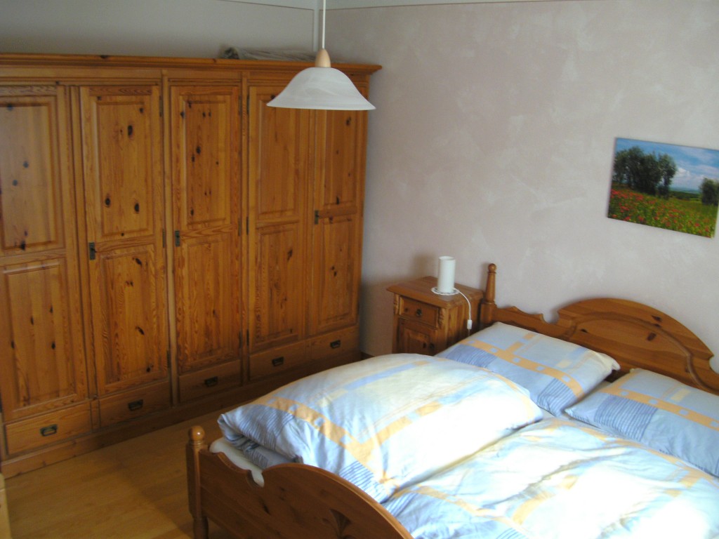 Schlafzimmer 2